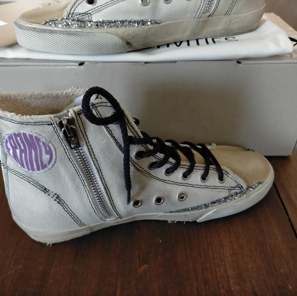 SOLD - Picture 3 of 11